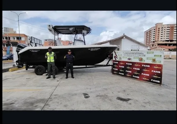 Retienen a embarcación «El Perla Negra» por falta de documentos