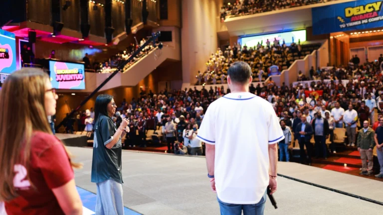 Presidenta Delcy Rodríguez lideró encuentro con la juventud venezolana