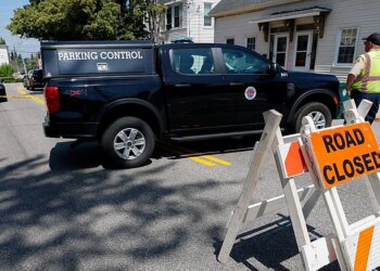 El ICE suspende los controles de tráfico tras el tiroteo mortal en Maine