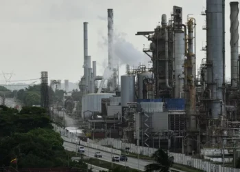 Refineria El Palito reactiva unidad FCC y aumenta producción