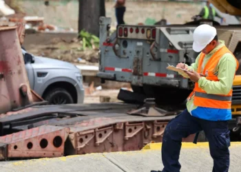 Geocientíficos evalúan evidencias geológicas de la Falla de San Sebastián en La Guaira