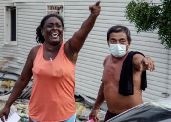 Mujer que reclamó a “Nicolasito” en La Guaira: “Aquí hay un desgobierno”