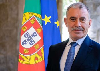 Portugal ofrece empresas para el proceso de reconstrucción del país