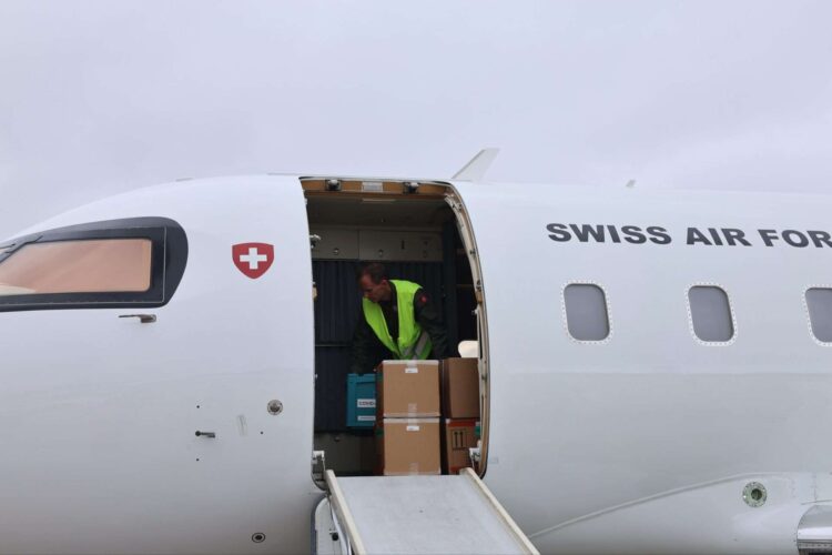 Venezuela recibe insumos médicos de Suiza para atender emergencia sísmica